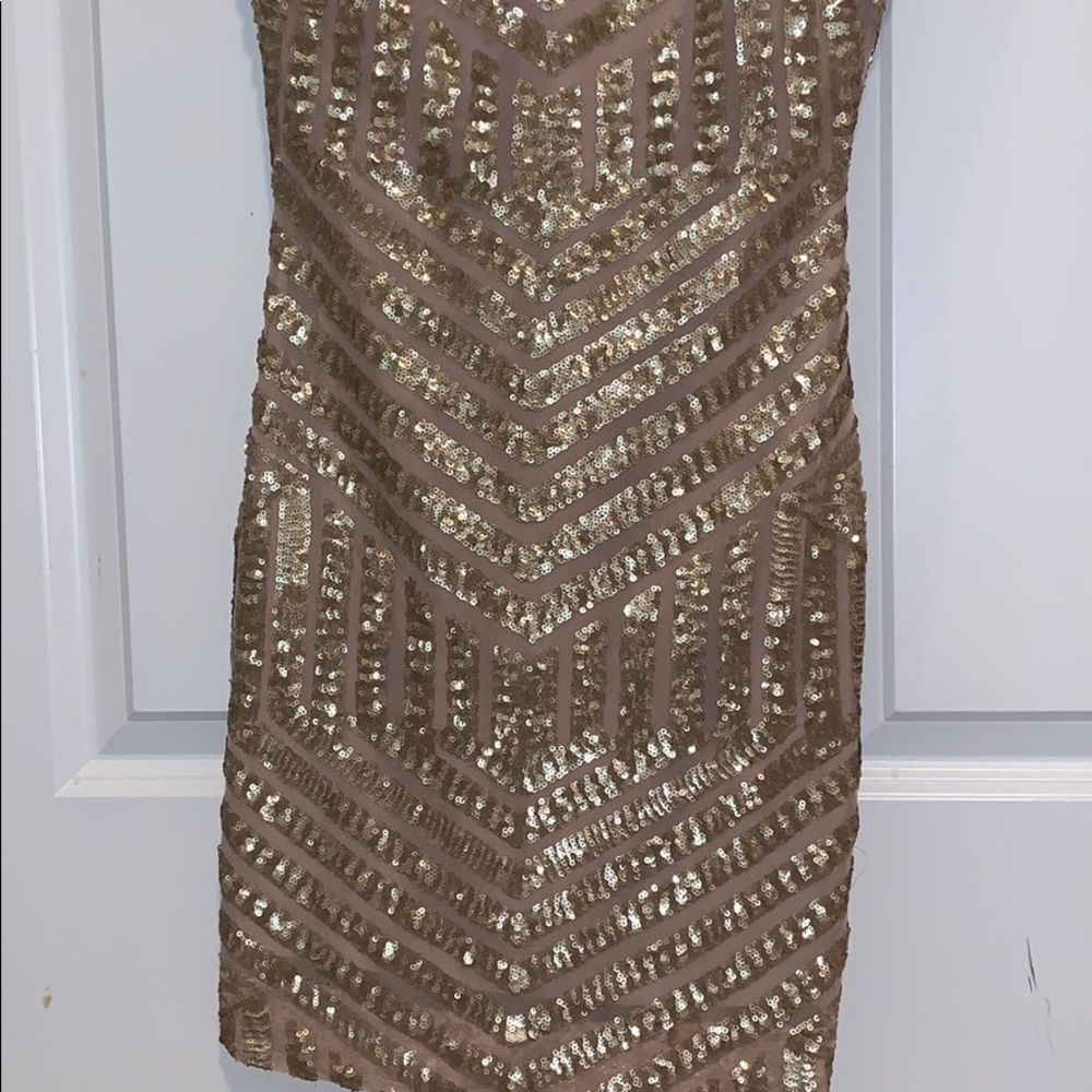 MAKE OFFERS! 💜NORDSTROM formal gold sequin dress - Picture 4 of 5